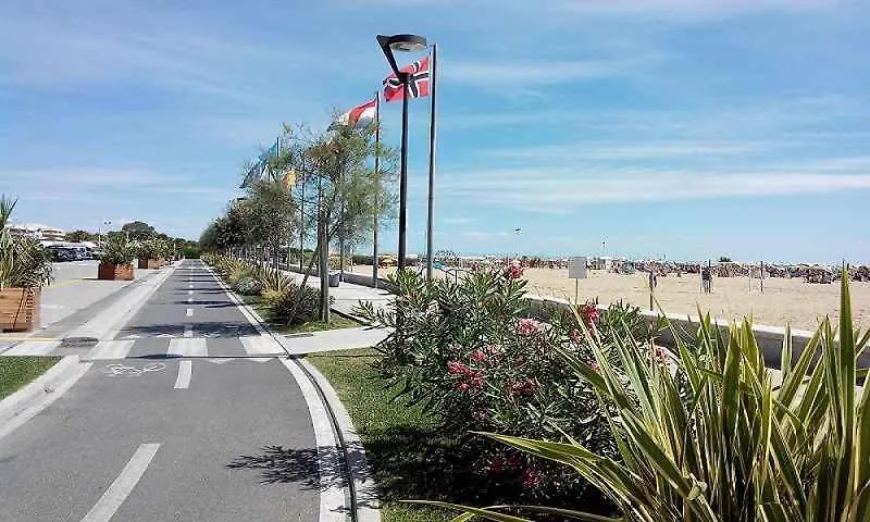 Apartments In Bibione 39724 Italy