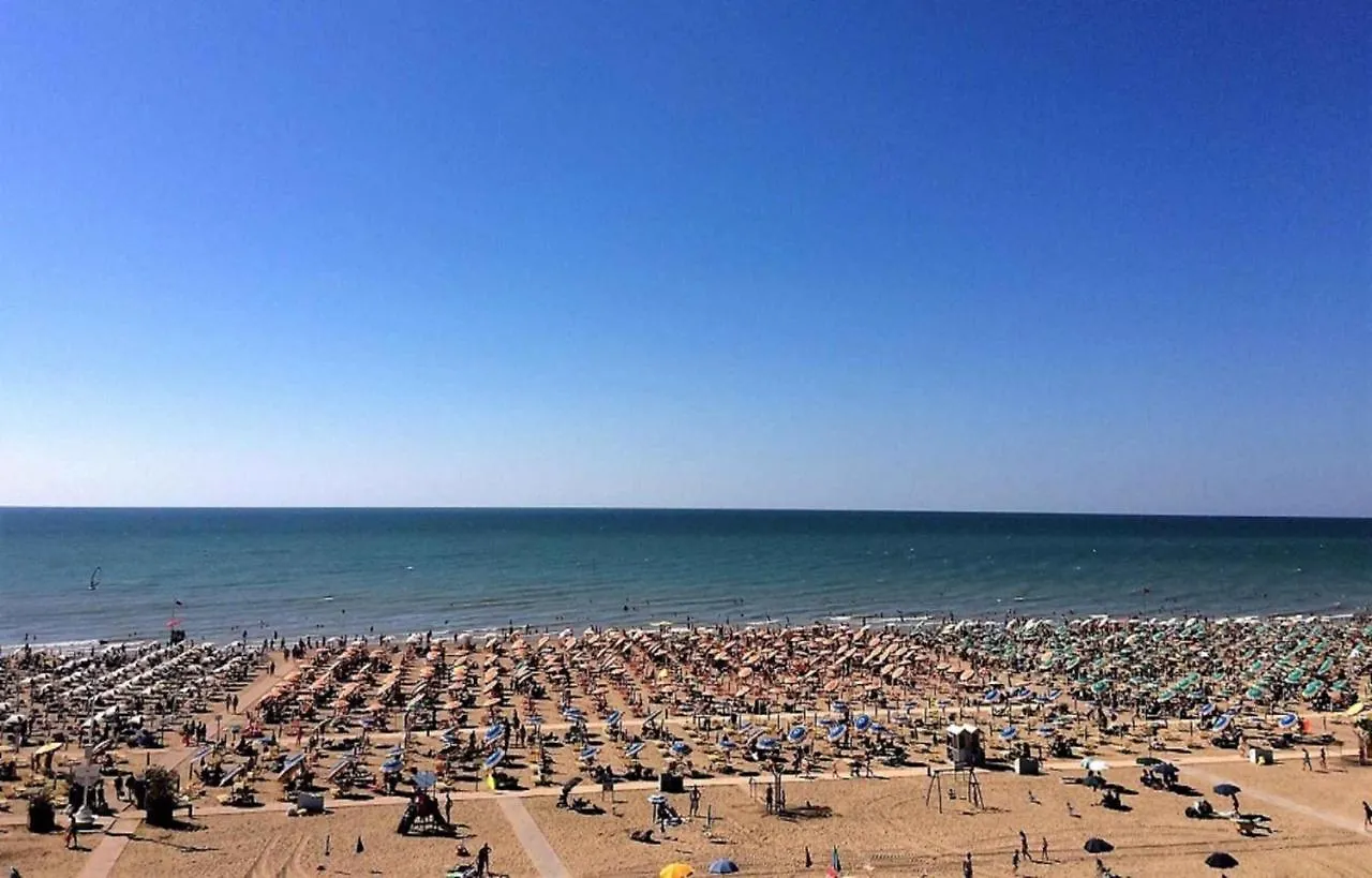 Apartments In Bibione 39724 Italy